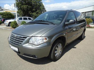 Left hand drive CHRYSLER GD VOYAGER 2.8 CRD Limited